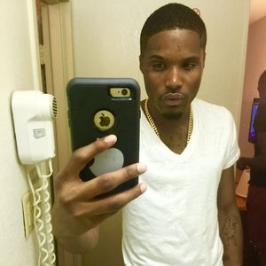 Meet your Posher, Elijah